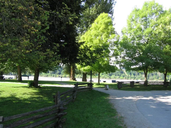 Ground-level view of Derby Reach Regional Park